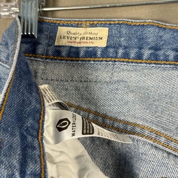 Levi's 501 Straight Leg Button Fly Jeans Blue Medium Wash Denim Destroyed - Picture 12 of 14